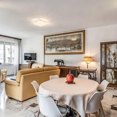 Vatican Museums Terrace Apartment Rome